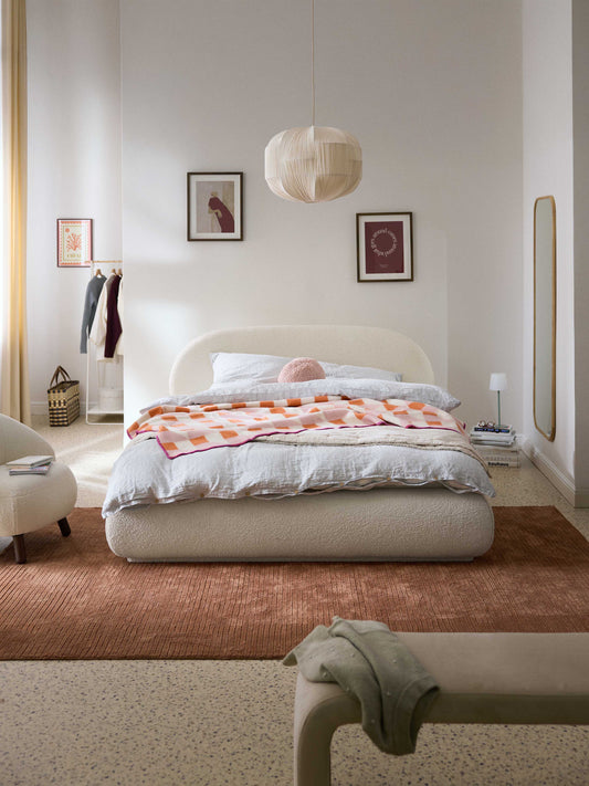 Draggery Alba Bed with Bouclé Upholstery