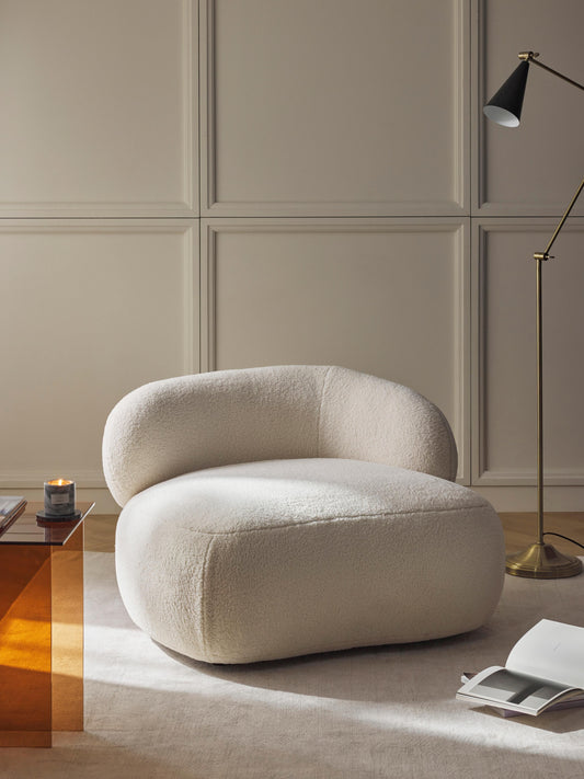 Draggery Alba Lounge Chair with Teddy Fur Cover