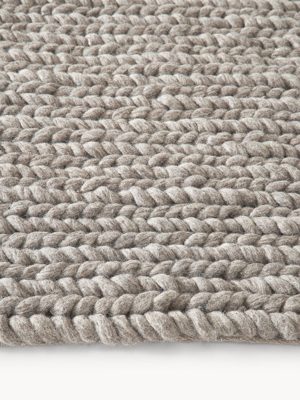Draggery Bruna Wool Rug with Braided Texture, Made by Hand