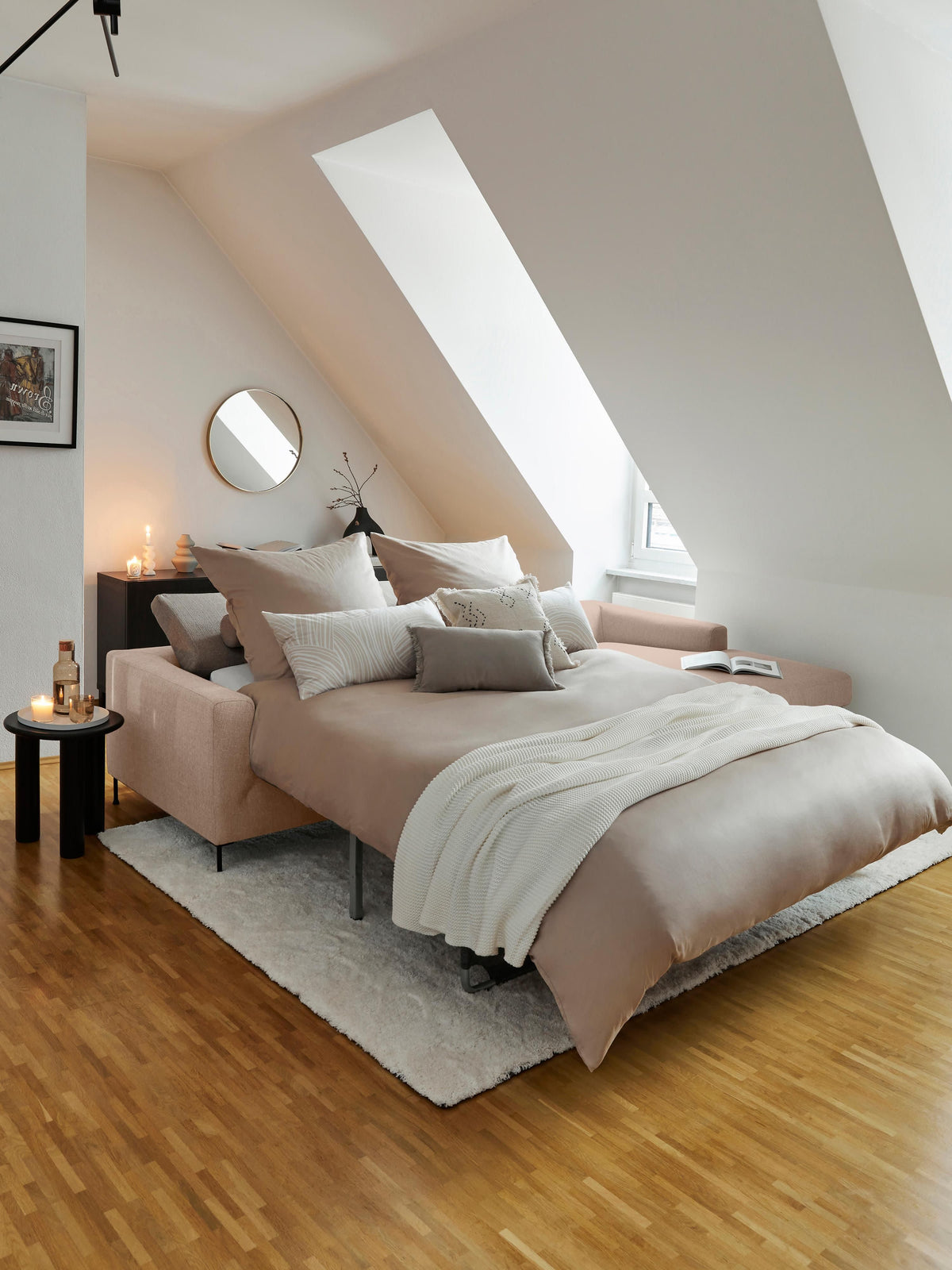 Draggery Cucita 3-Seater Sofa Bed Including Mattress