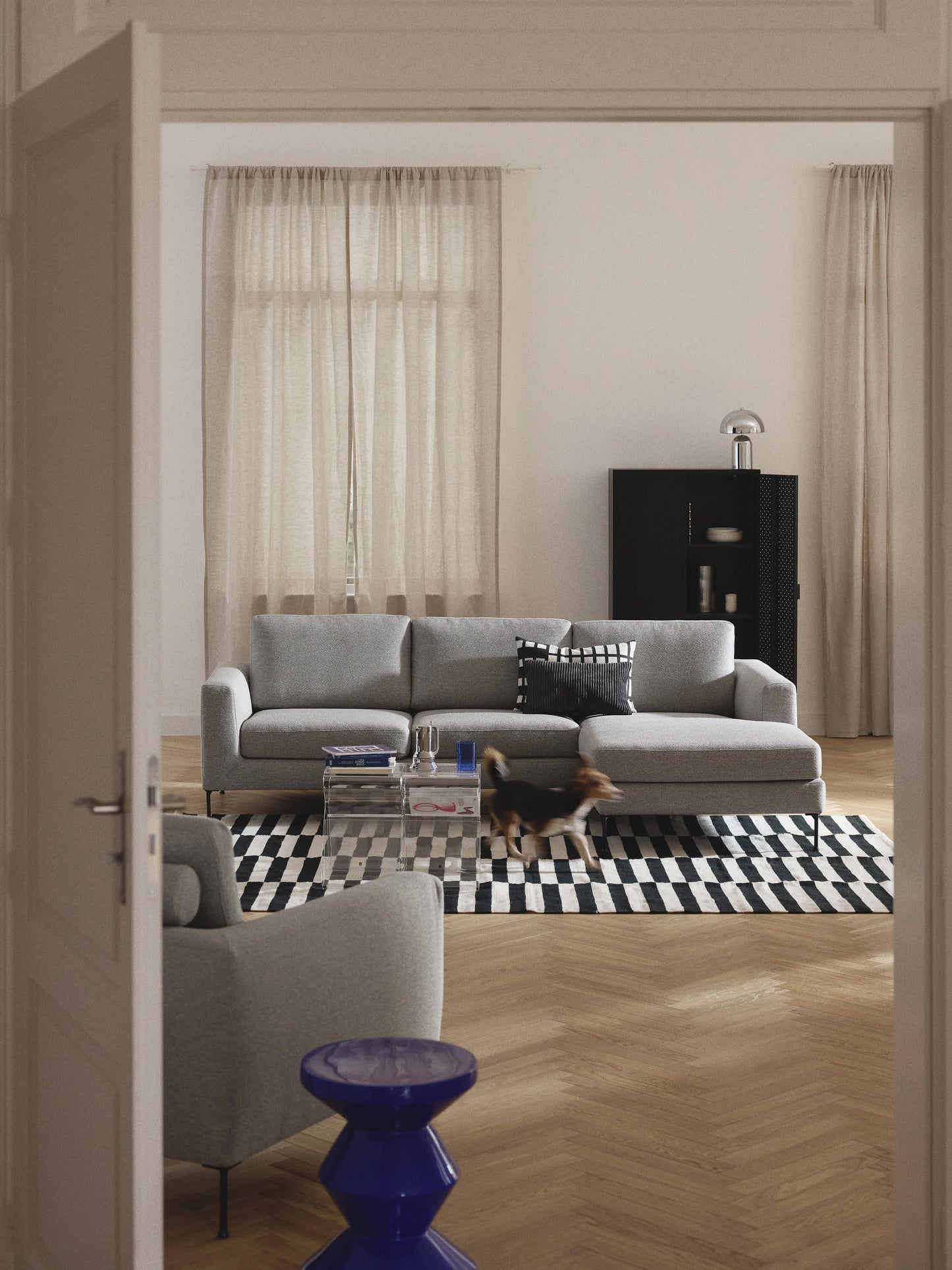 Draggery Cucita Corner Sofa: 3-Seater