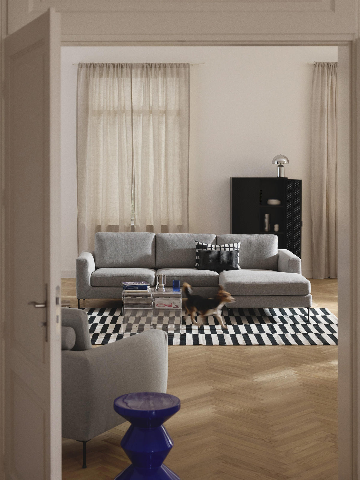 Draggery Cucita Corner Sofa: 3-Seater