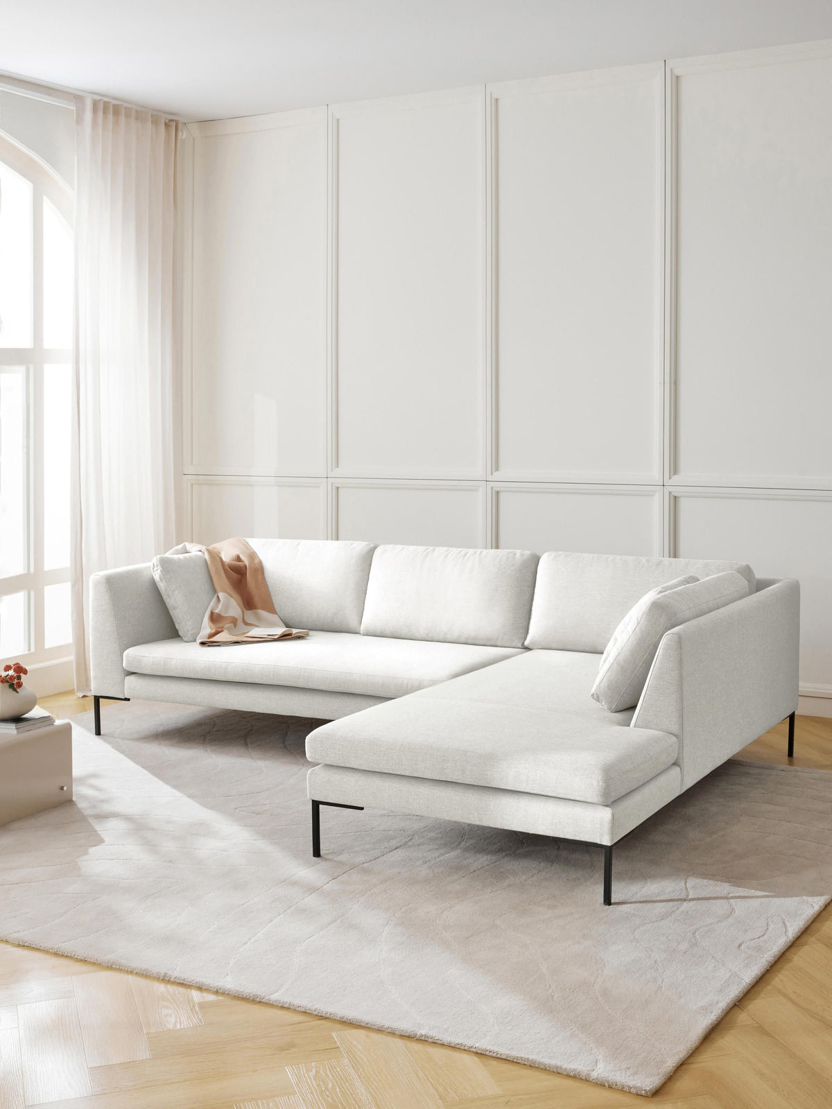 Draggery Emma Corner Sofa: Metal Legs