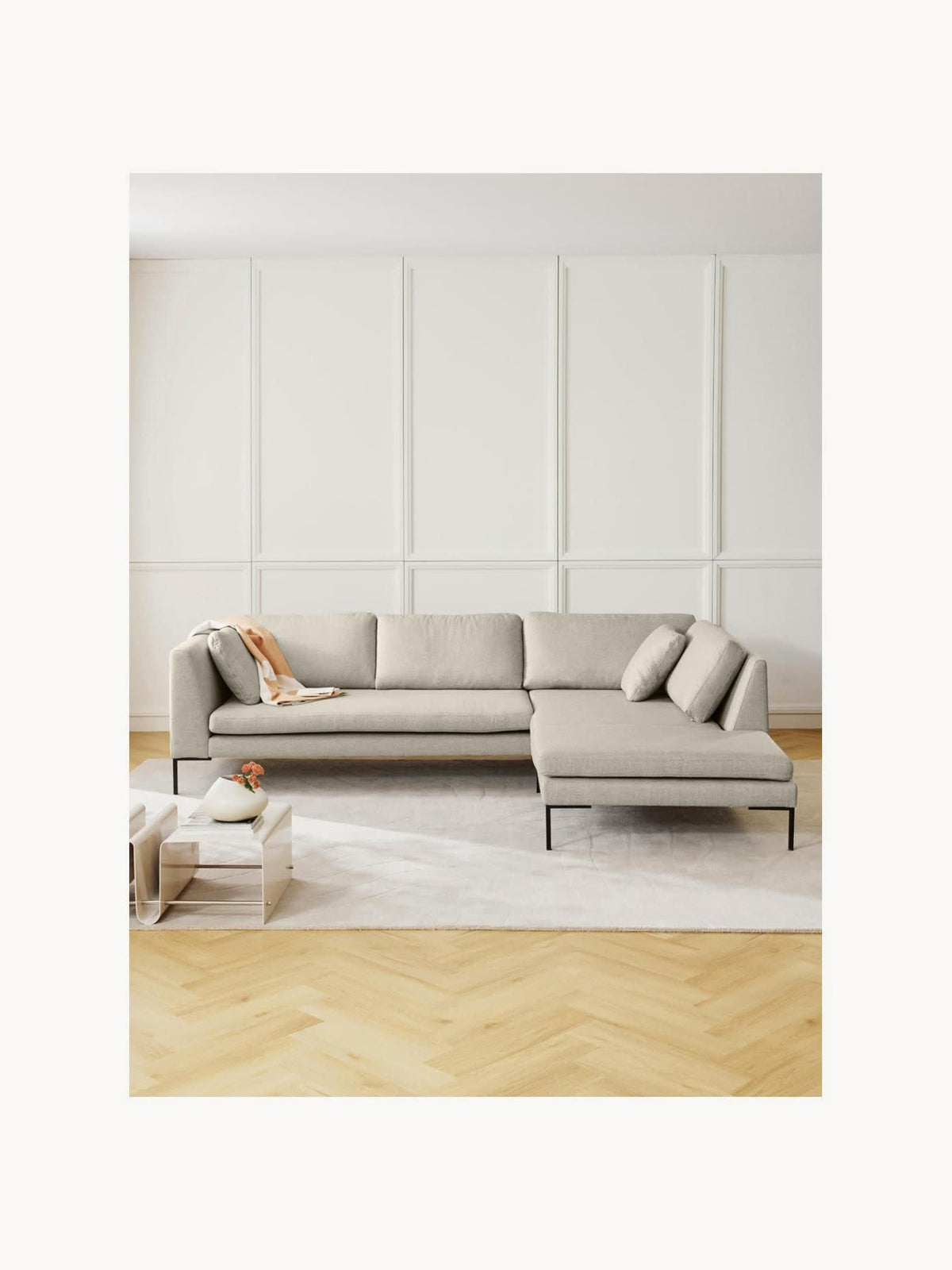Draggery Emma Corner Sofa: Metal Legs