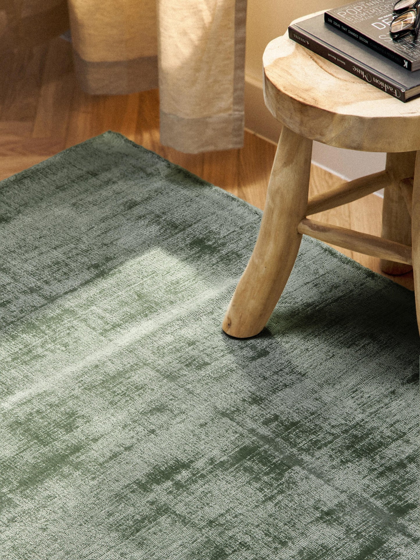 Draggery Jane Rug, Hand-Woven Viscose