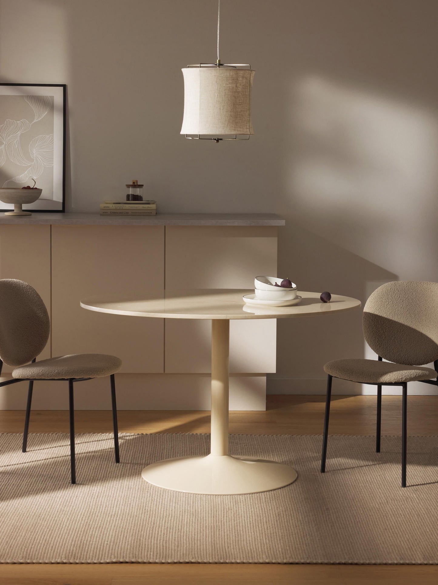 Draggery Miley Dining Table in Marble, Oval, 120 x 90 cm