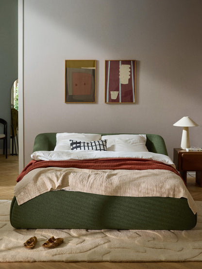 Draggery Sofia Bed with Bouclé Upholstery